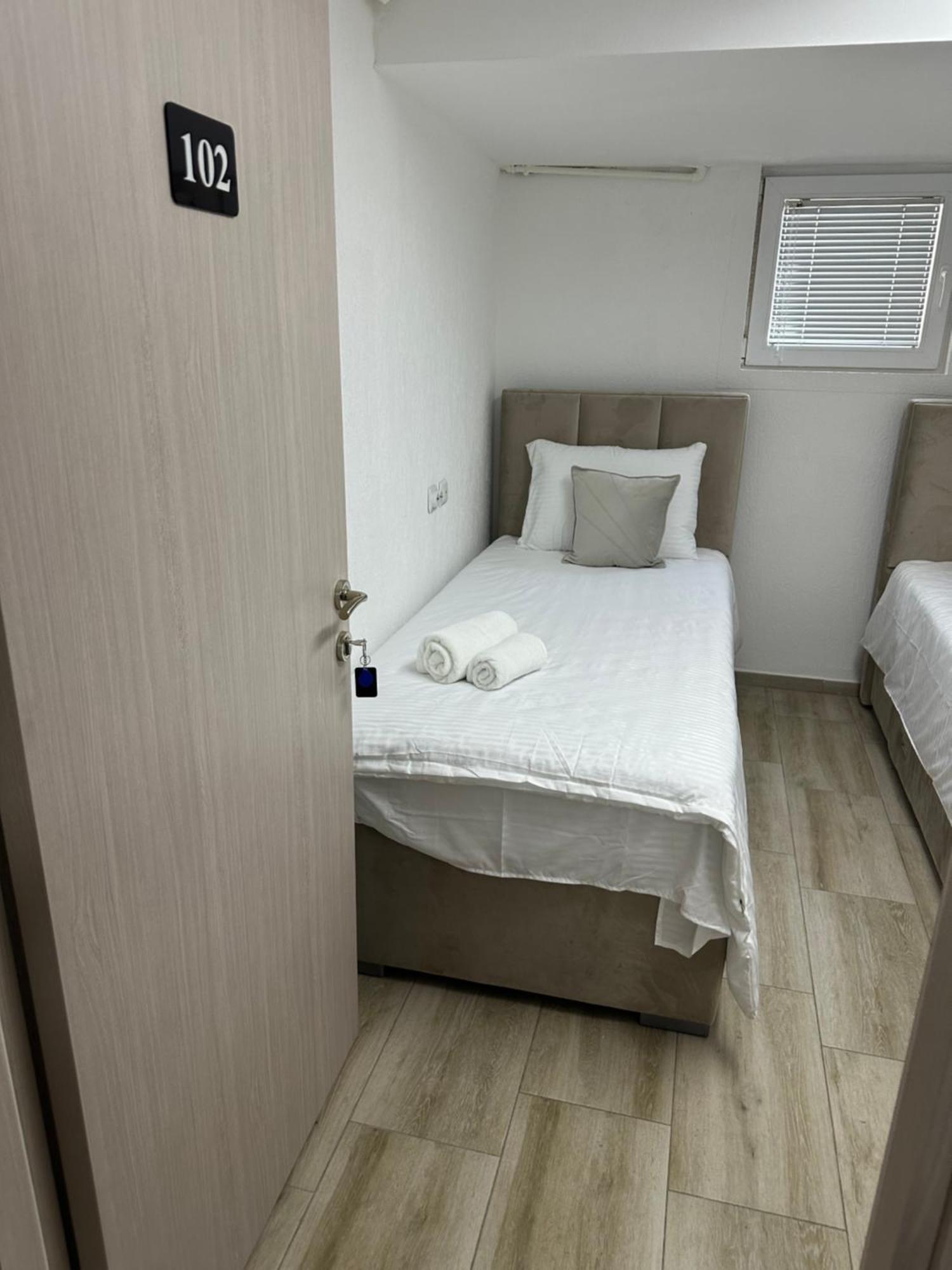 Next Rooms Skopje Eksteriør bilde