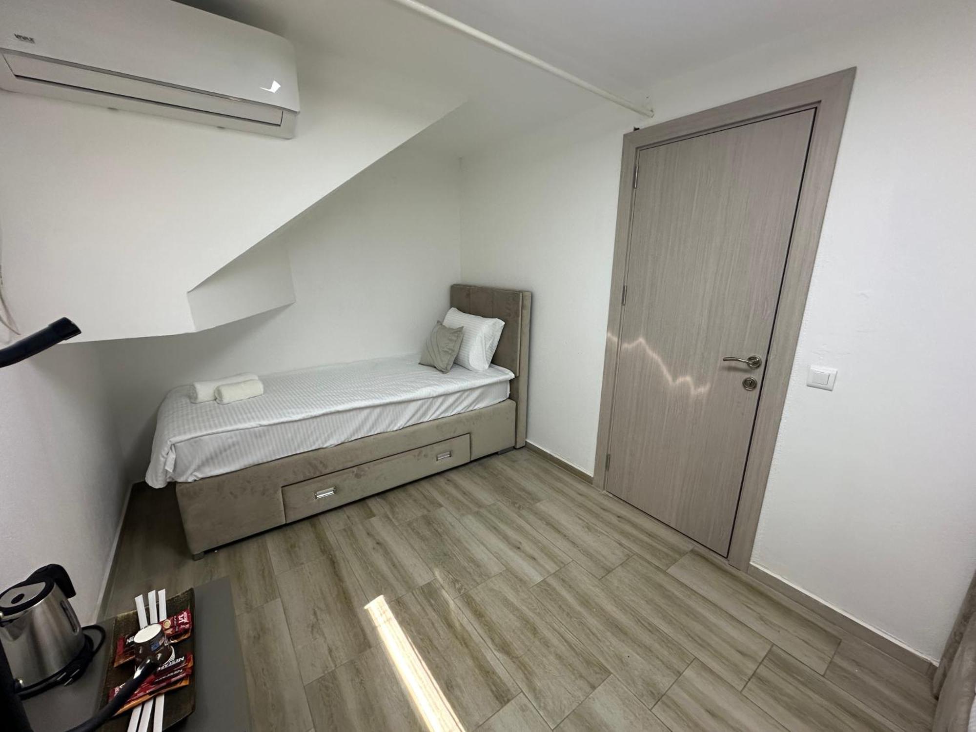 Next Rooms Skopje Eksteriør bilde